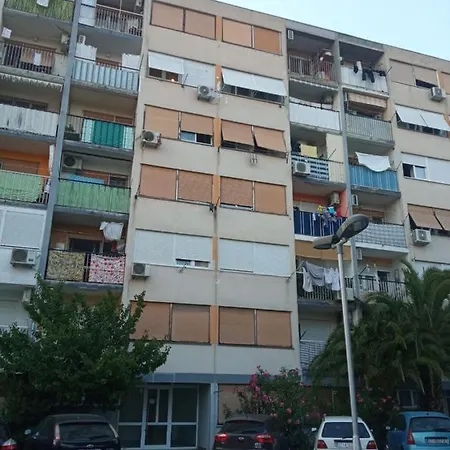 Apartman Bright Side Of The Moon *
